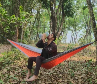 Deep Rana 2 using Langtang Gear hammock in nature